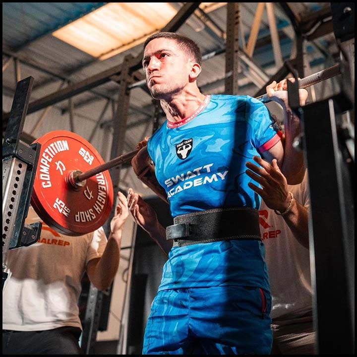 Street lifting athlete - Lionel Dasilva